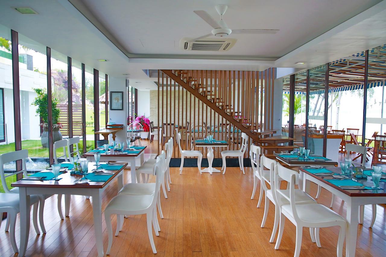 Pantai Indah Lagoi Bintan Exteriör bild