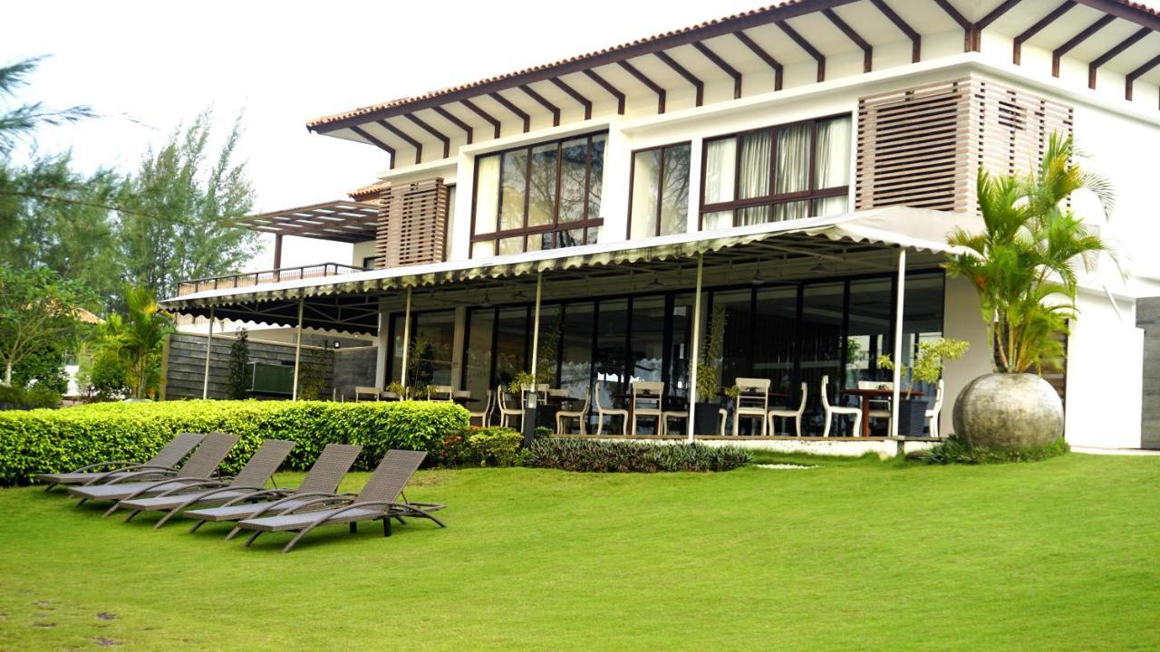 Pantai Indah Lagoi Bintan Exteriör bild