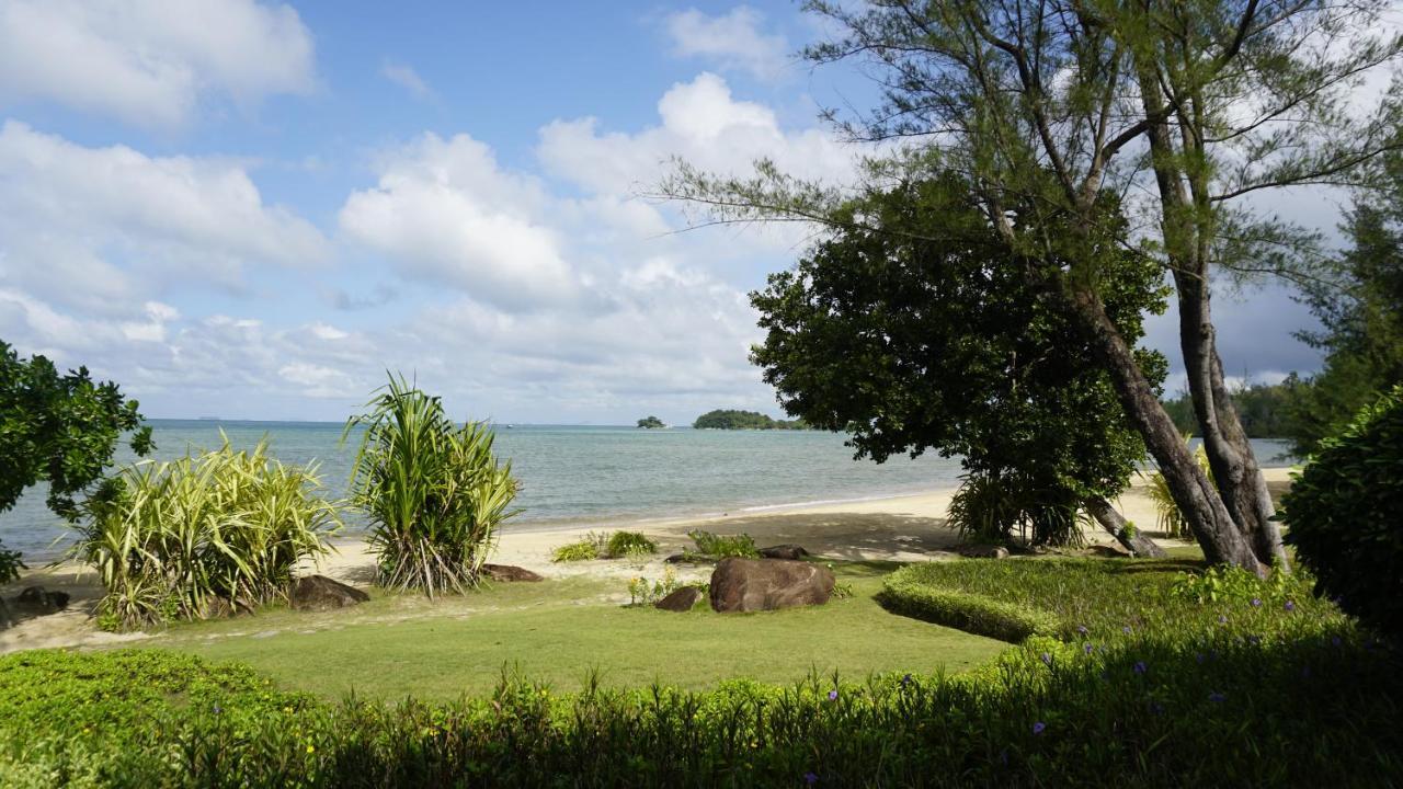 Pantai Indah Lagoi Bintan Exteriör bild